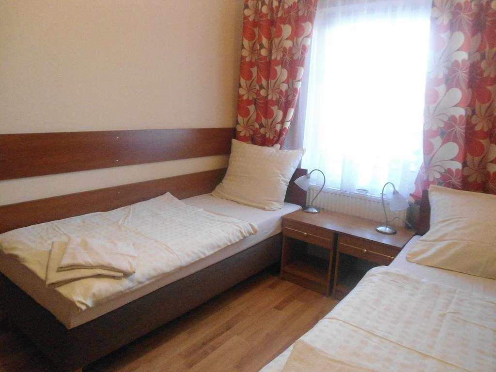 Hotel Pod Platanami 트레브니카 객실 사진